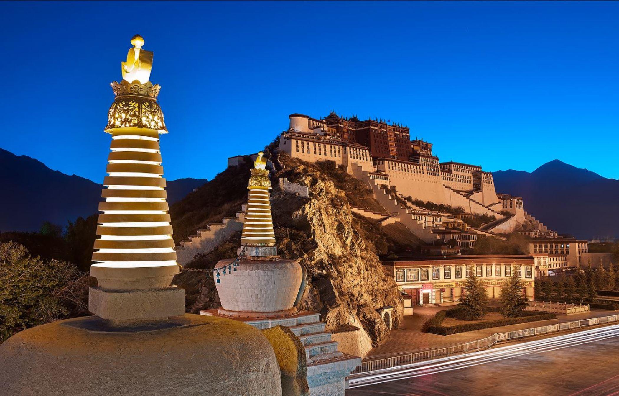 Shangri-La Lhasa Exterior photo