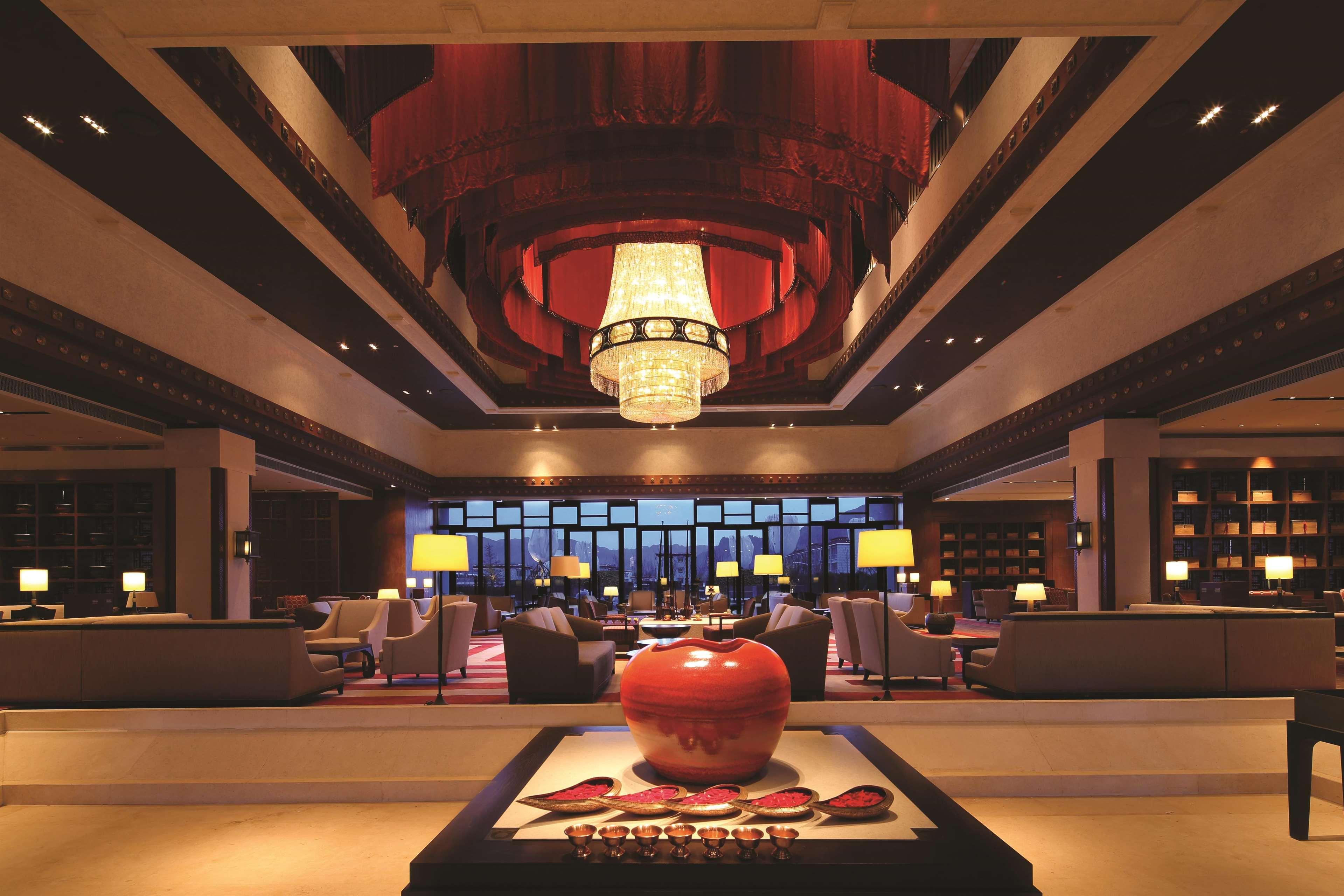 Shangri-La Lhasa Exterior photo