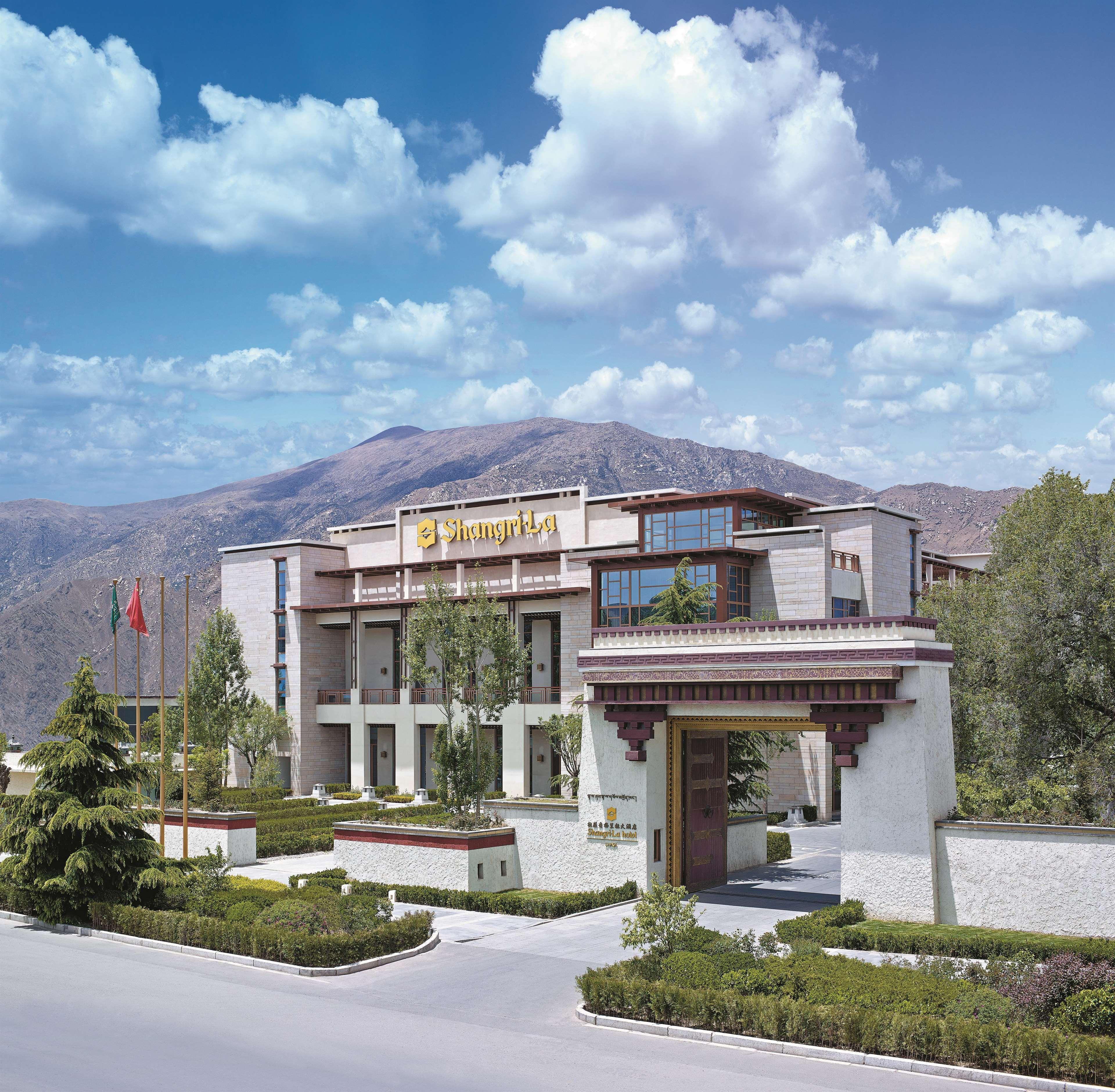 Shangri-La Lhasa Exterior photo